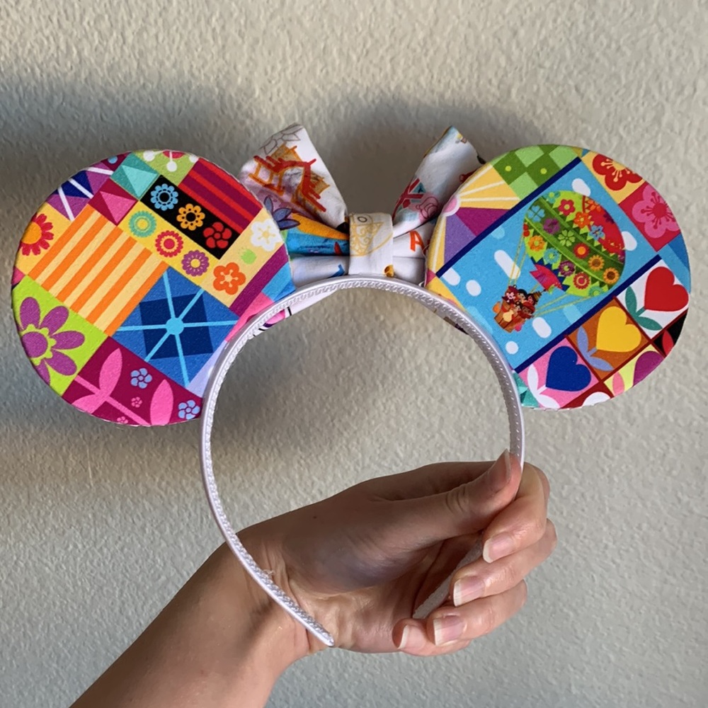 it’s a small world Ears - Picture 2 of 7